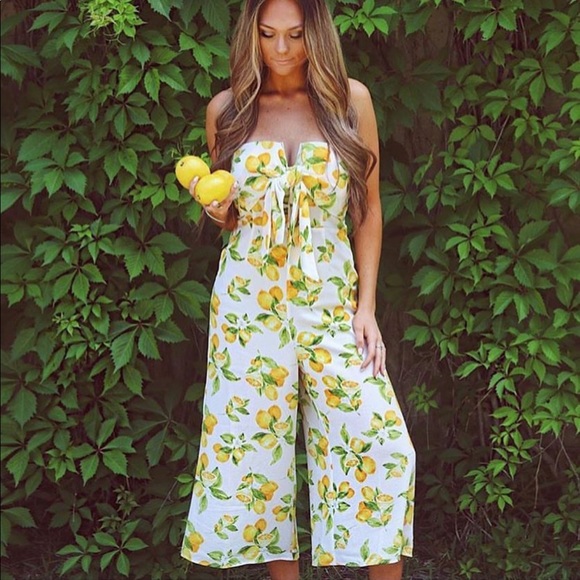 Socialite Pants - BLOGGERS FAV GORGEOUS NWT SOCIALITE Lemon Jumpsuit
